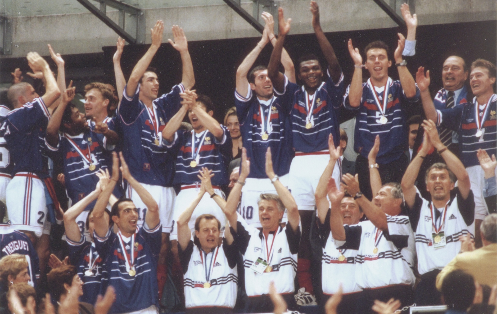 afp Mondial 98 Le sacre en 6 épisodes - 6e partie, La France en fête